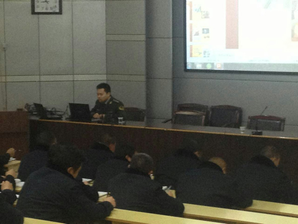 1月25日邀請巿消防大隊邢大隊長，進行消防安全知識講座